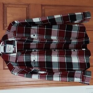 American Eagle Outfitters Maroon Black White Medium Flannel Button Up Shirt